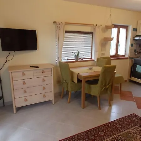 Luna Apartment *