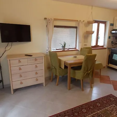 Luna Apartment *